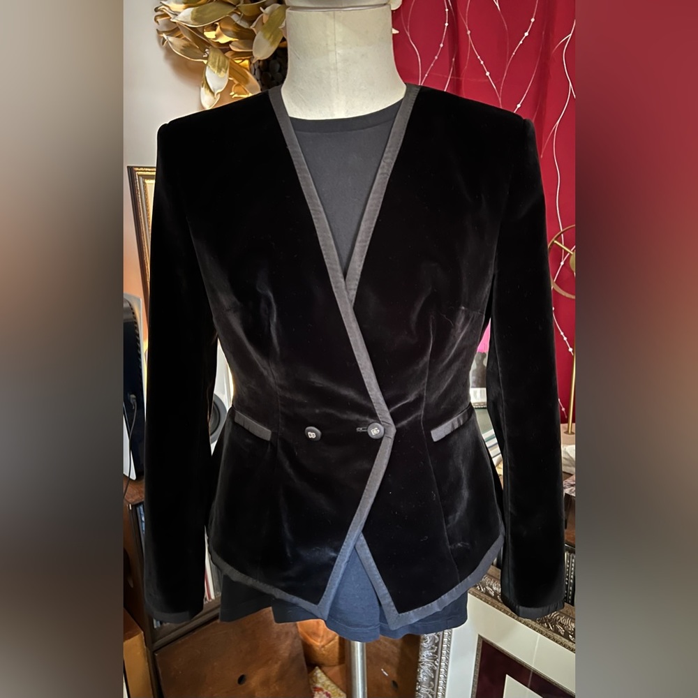 Dolce & Gabbana $2795 2023 Black Cropped Double Breasted Velvet Jacket NWT